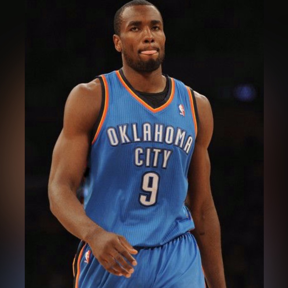 NWT Adidas men’s NBA Thunder Oklahoma 9 Ibaka Basketball jersey